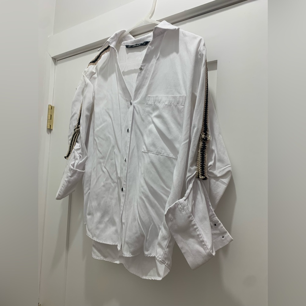 Women’s ZARA button up shirt with tweed sleeve detailing